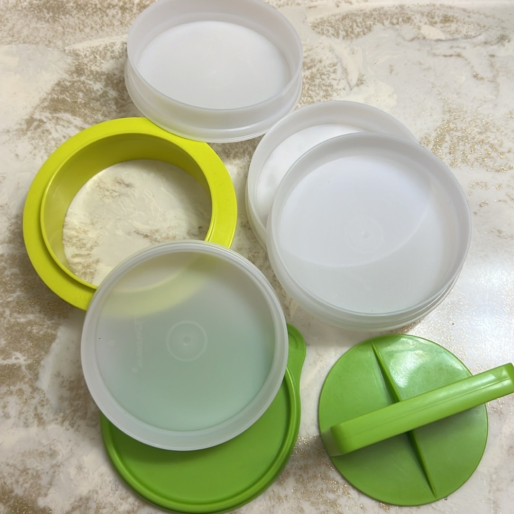 Tupperware hamburger press - Picture 5 of 8